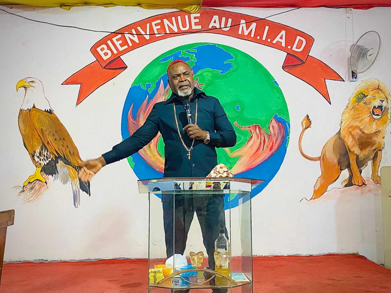 Album photo de la deuxième édition de remise de diplôme honorifique du Gabon